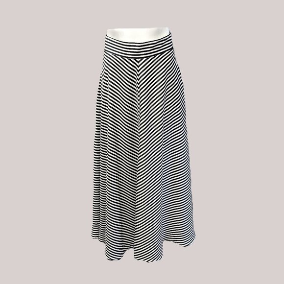 Banana Republic Flowing Maxi Skirt - Picture 1 of 3